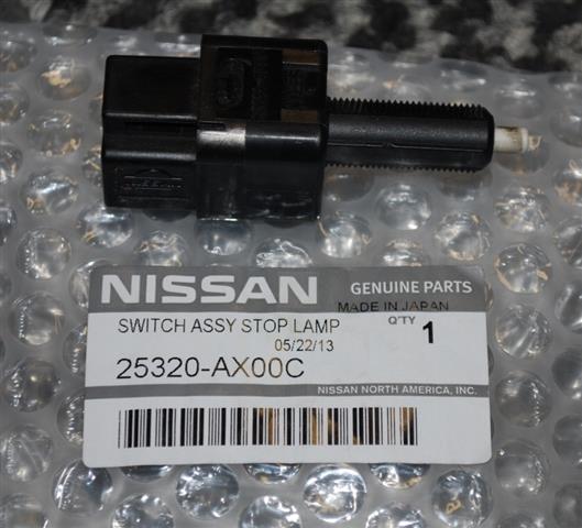 Replacing Nissan s Brake Switch importnut