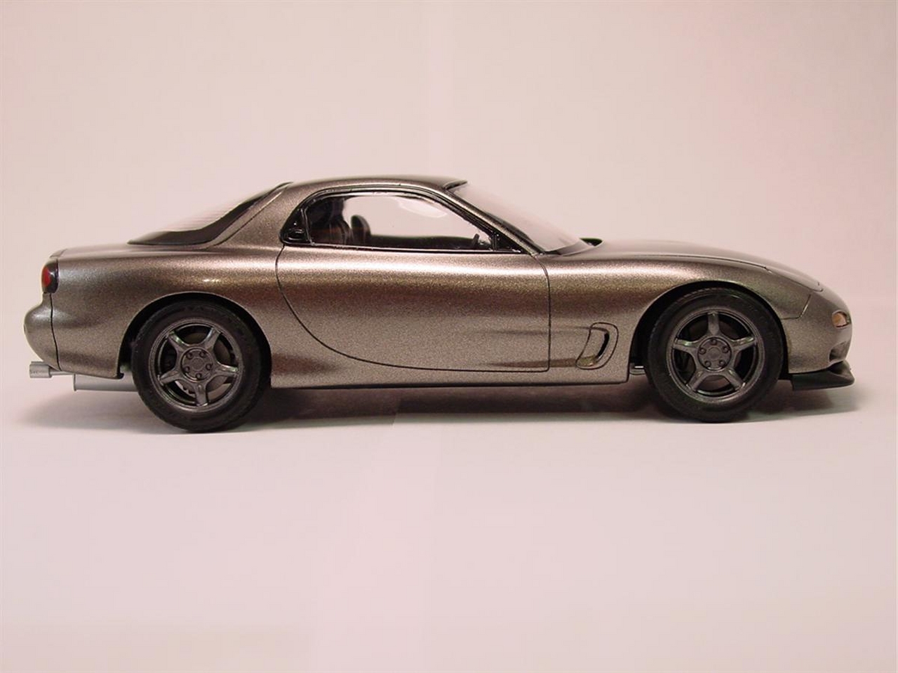 Mazda FD3S RX7 - Tamiya - Scale importnut.net