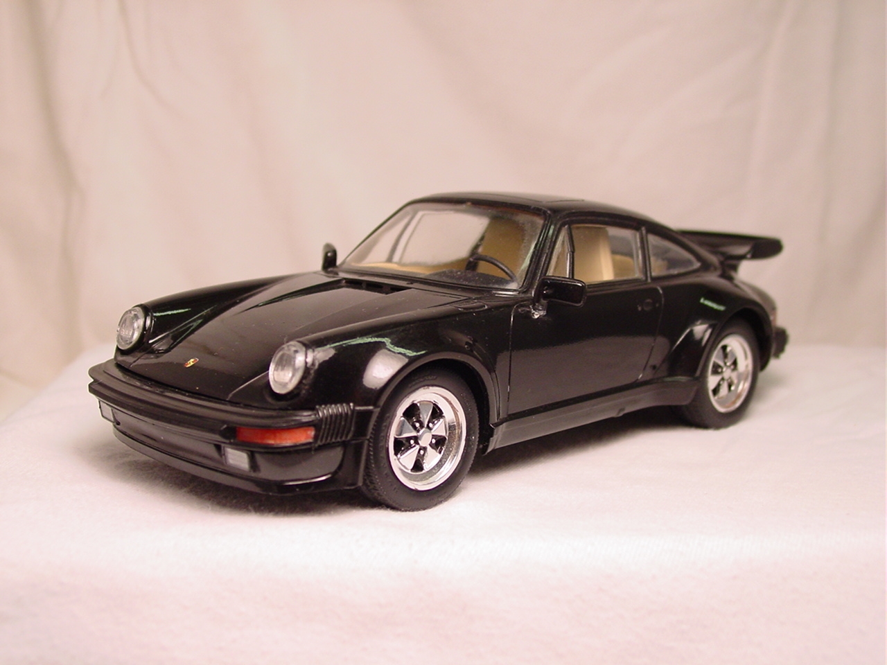 revell porsche 911 turbo